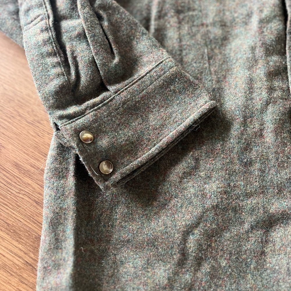 Pendleton Wool Button Up - image 6